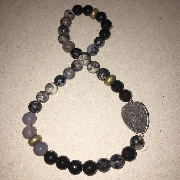 Silpada Jewelry - Silpada Ode to Geode stretch bracelet druzy stone